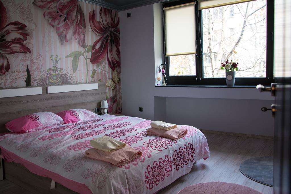 Silver Apartment Burgas Bagian luar foto