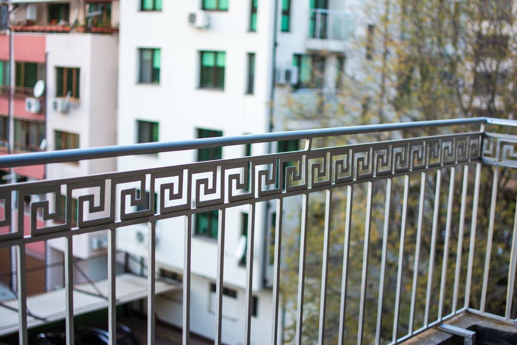 Silver Apartment Burgas Bagian luar foto